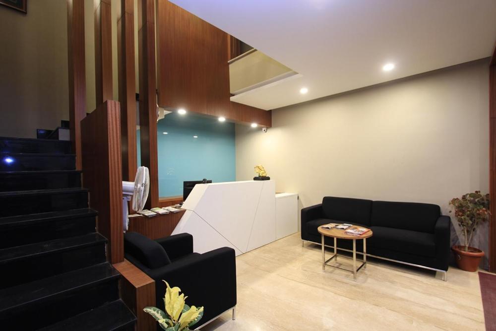 Samasth Rooms And Suits Maiçor Exterior foto