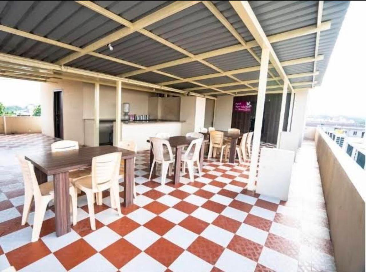 Samasth Rooms And Suits Maiçor Exterior foto