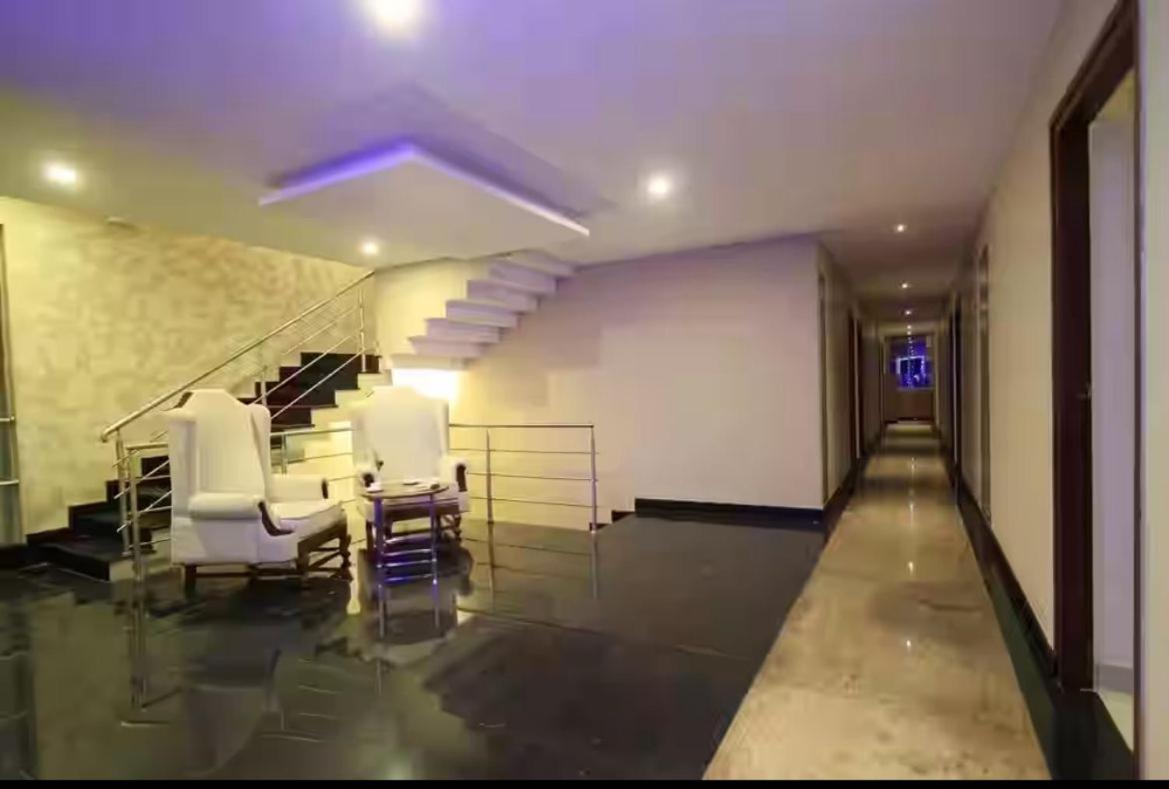 Samasth Rooms And Suits Maiçor Exterior foto