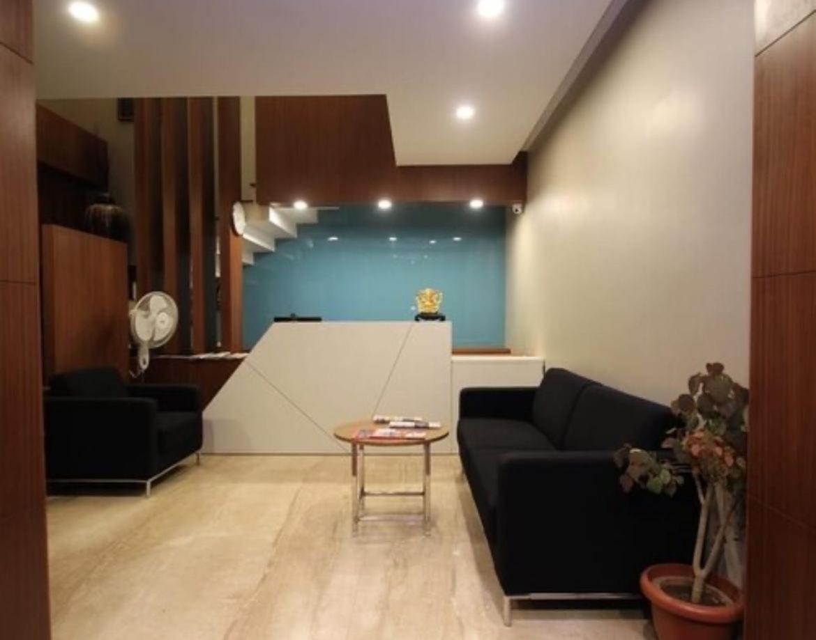 Samasth Rooms And Suits Maiçor Exterior foto