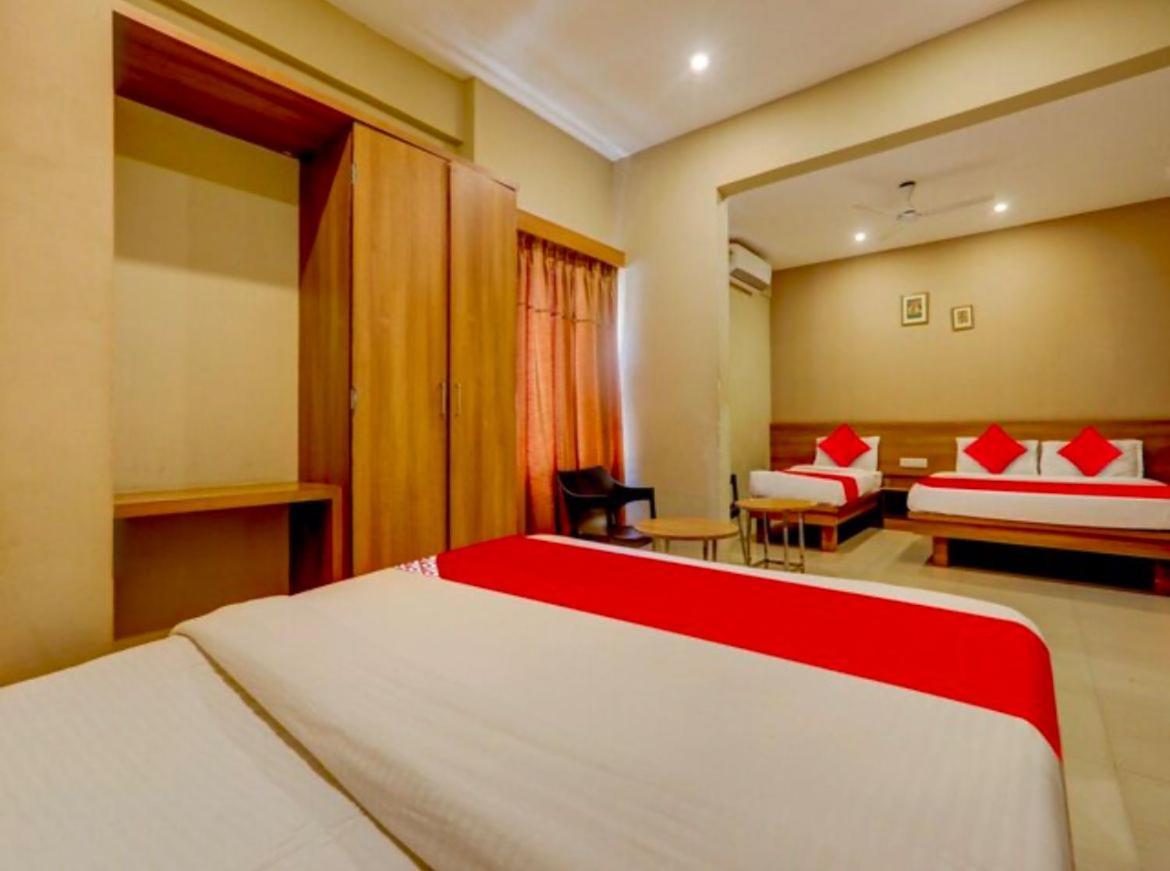 Samasth Rooms And Suits Maiçor Exterior foto
