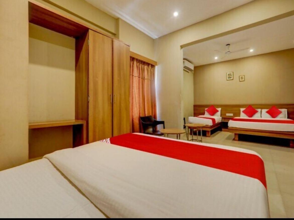 Samasth Rooms And Suits Maiçor Exterior foto